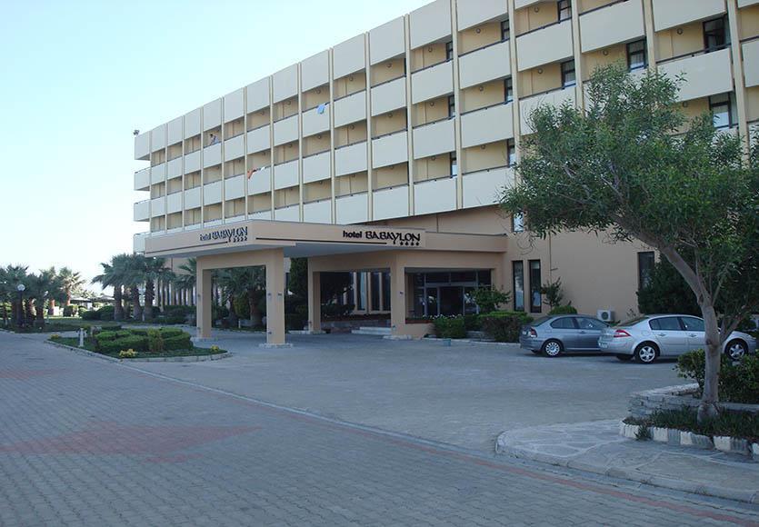 Babaylon Hotel Çeşme Exterior foto