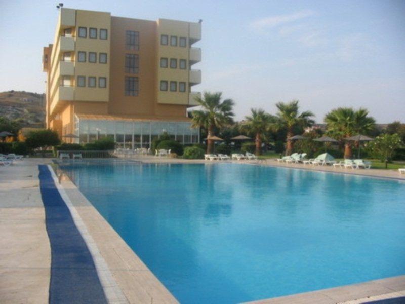 Babaylon Hotel Çeşme Exterior foto
