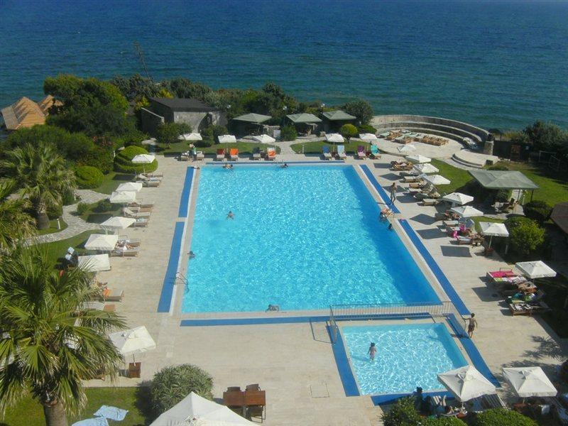 Babaylon Hotel Çeşme Exterior foto