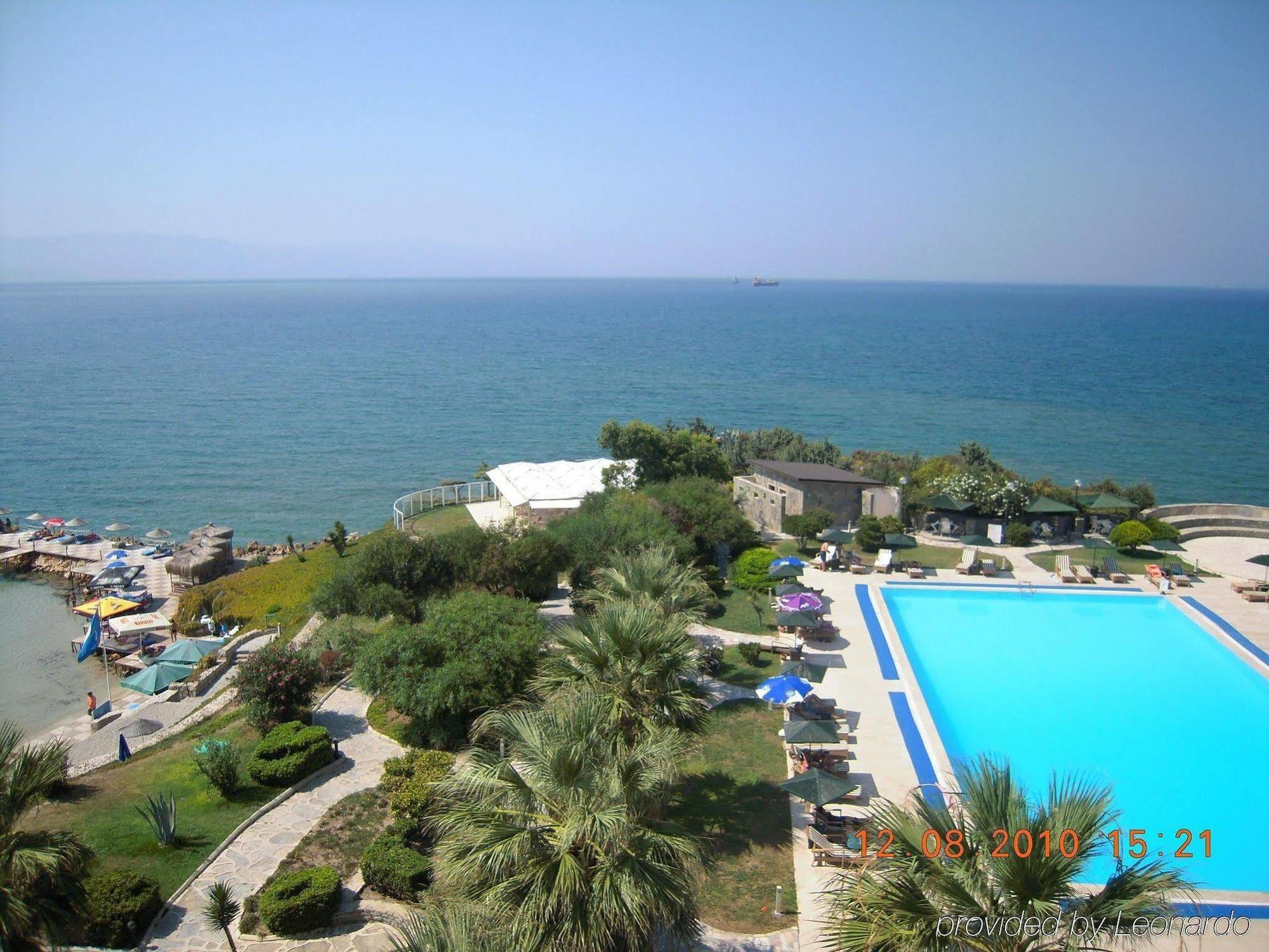 Babaylon Hotel Çeşme Exterior foto